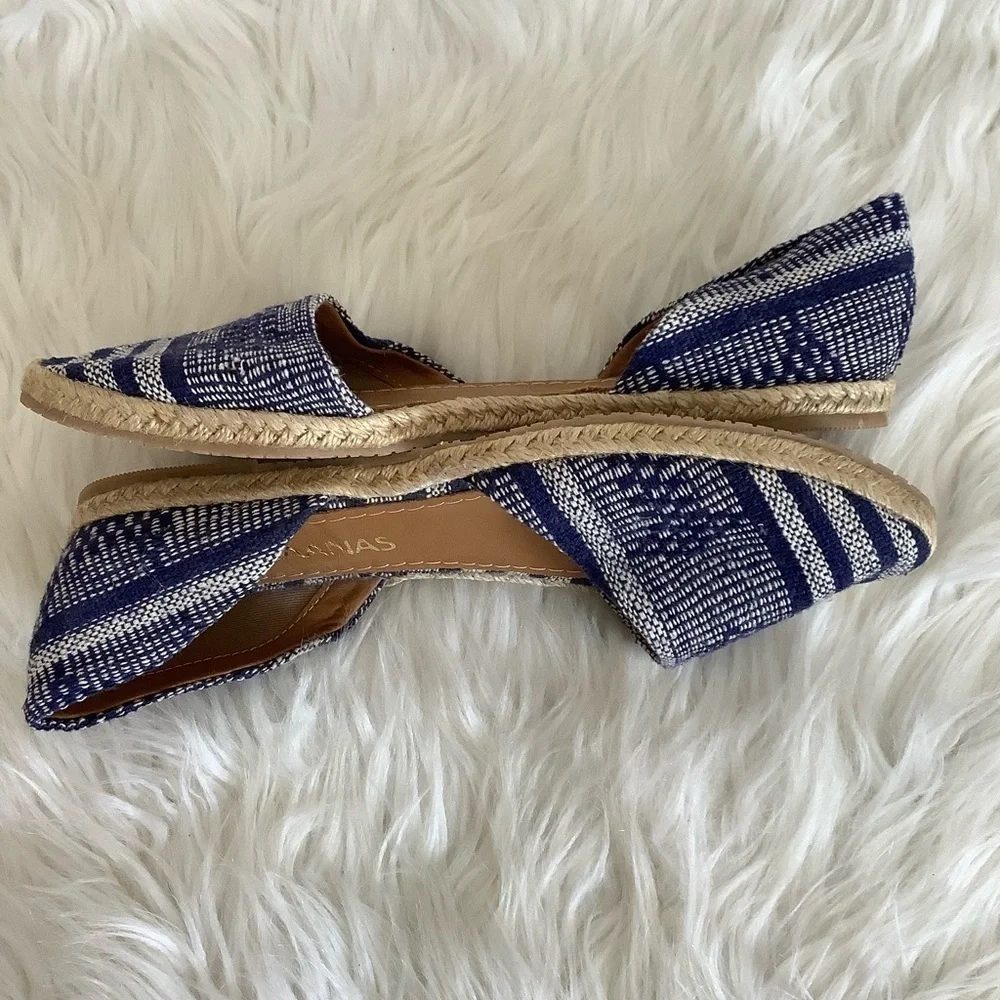 NWOB Kaanas Tahiti Blue & White Woven Boho Pattern Espadrille Flats Sz-9